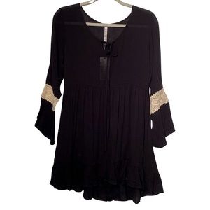 R n B NWT Black Baby Doll Peasant Boho Dress Bell Sleeves Crochet, Size M